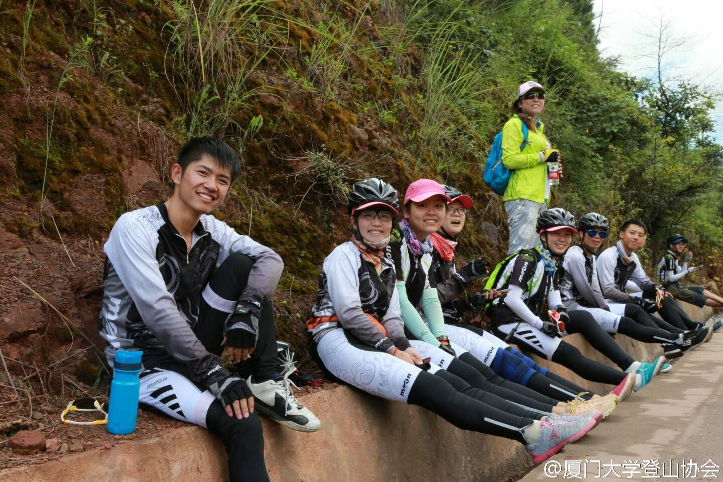 img-8751eca450feded4a7f358cb3bfc26ce.jpg